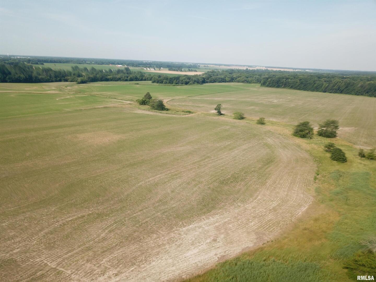 0 North Stanford Road Flora, IL 62839 - Photo 6 of 25 a view of an ocean and beach
