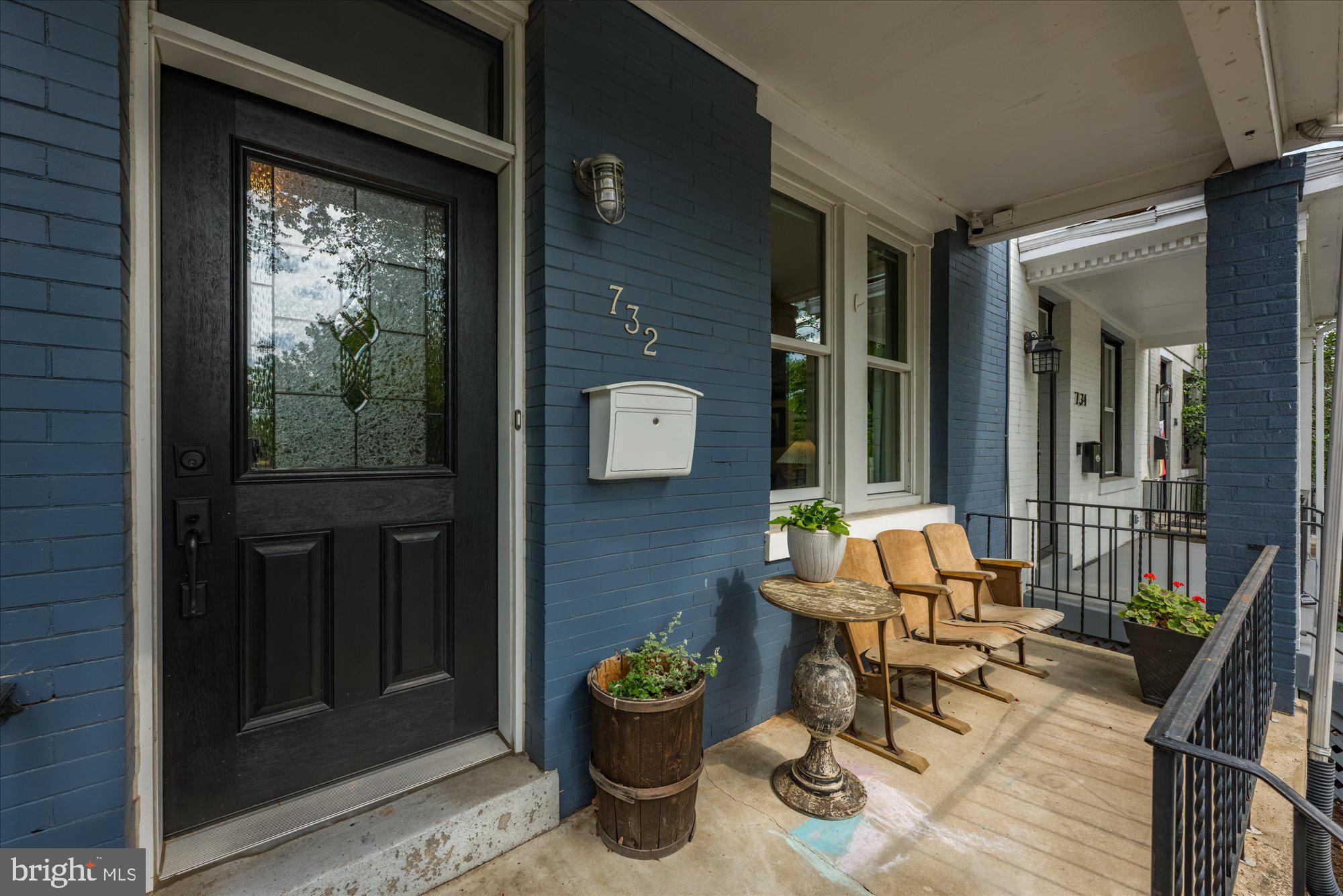 732 13th Street Southeast Washington, DC 20003 - Photo 2 of 21 Front Porch