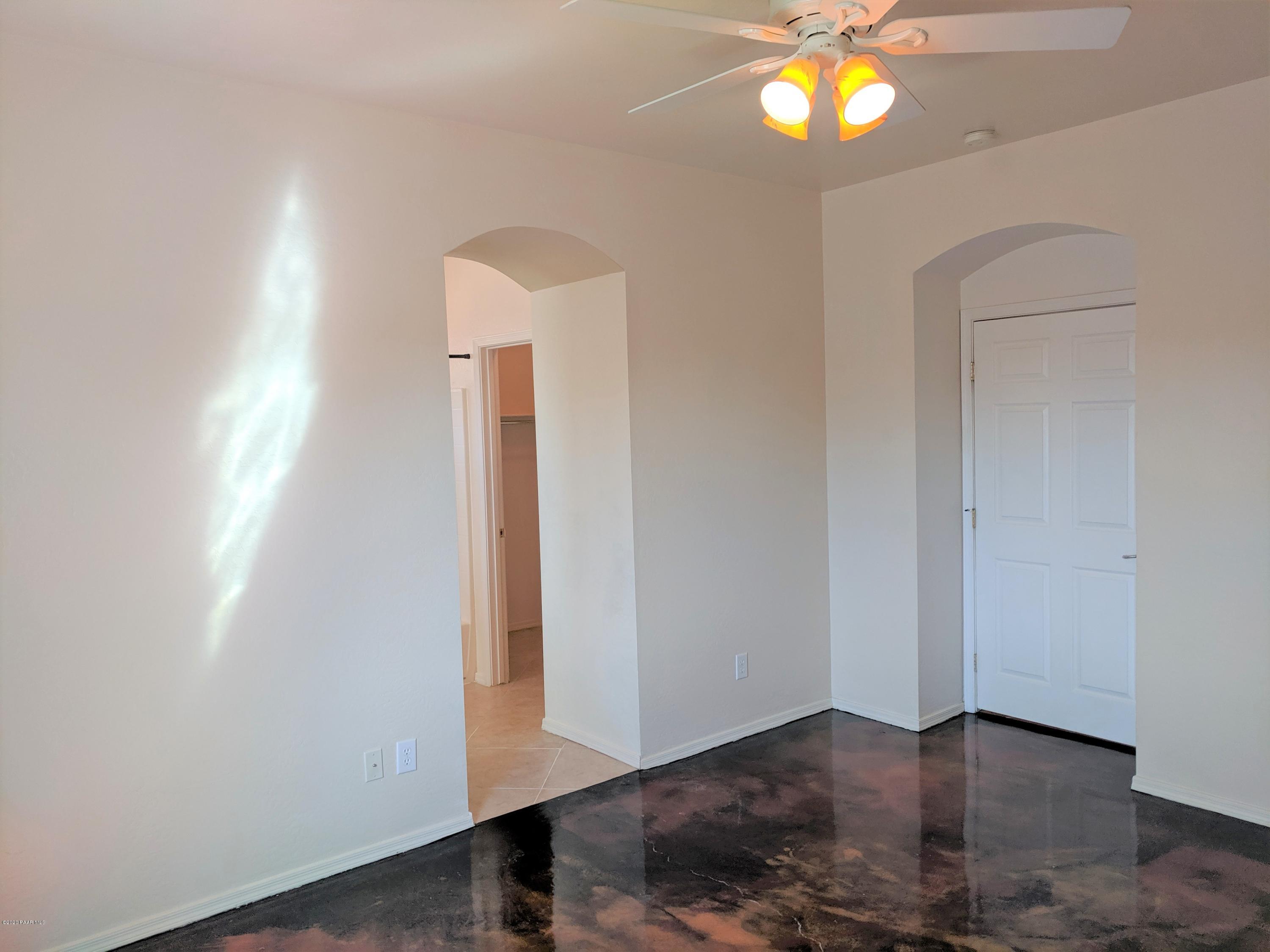 12877 East Rico Street Prescott Valley, AZ 86327 - Photo 15 of 33 Master Doors