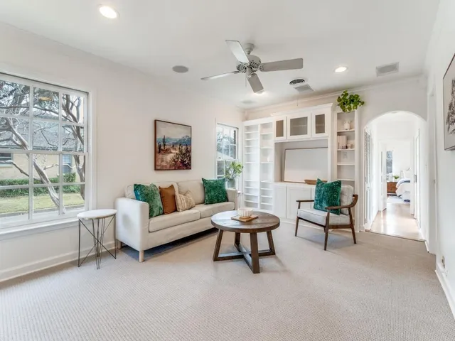 $859,000 | 5946 Monticello Avenue, Dallas, TX 75206