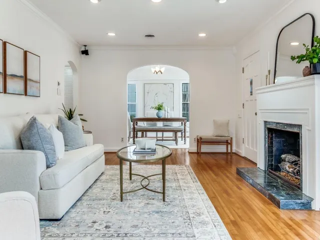 $859,000 | 5946 Monticello Avenue, Dallas, TX 75206