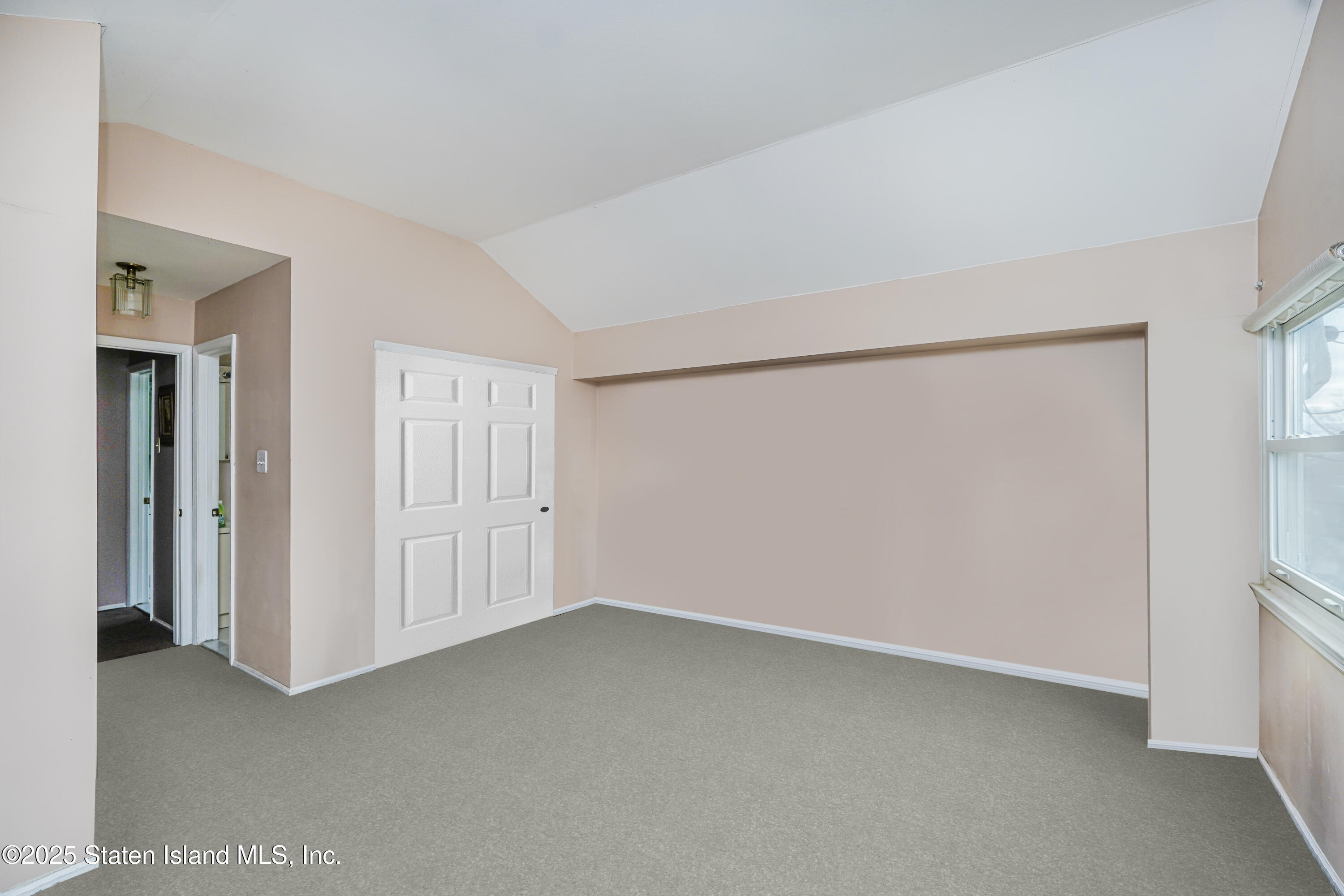 102 Mallow Street Staten Island, NY 10309 - Photo 14 of 33 Photo Mar 07 2025, 3 38 09 AM (1)