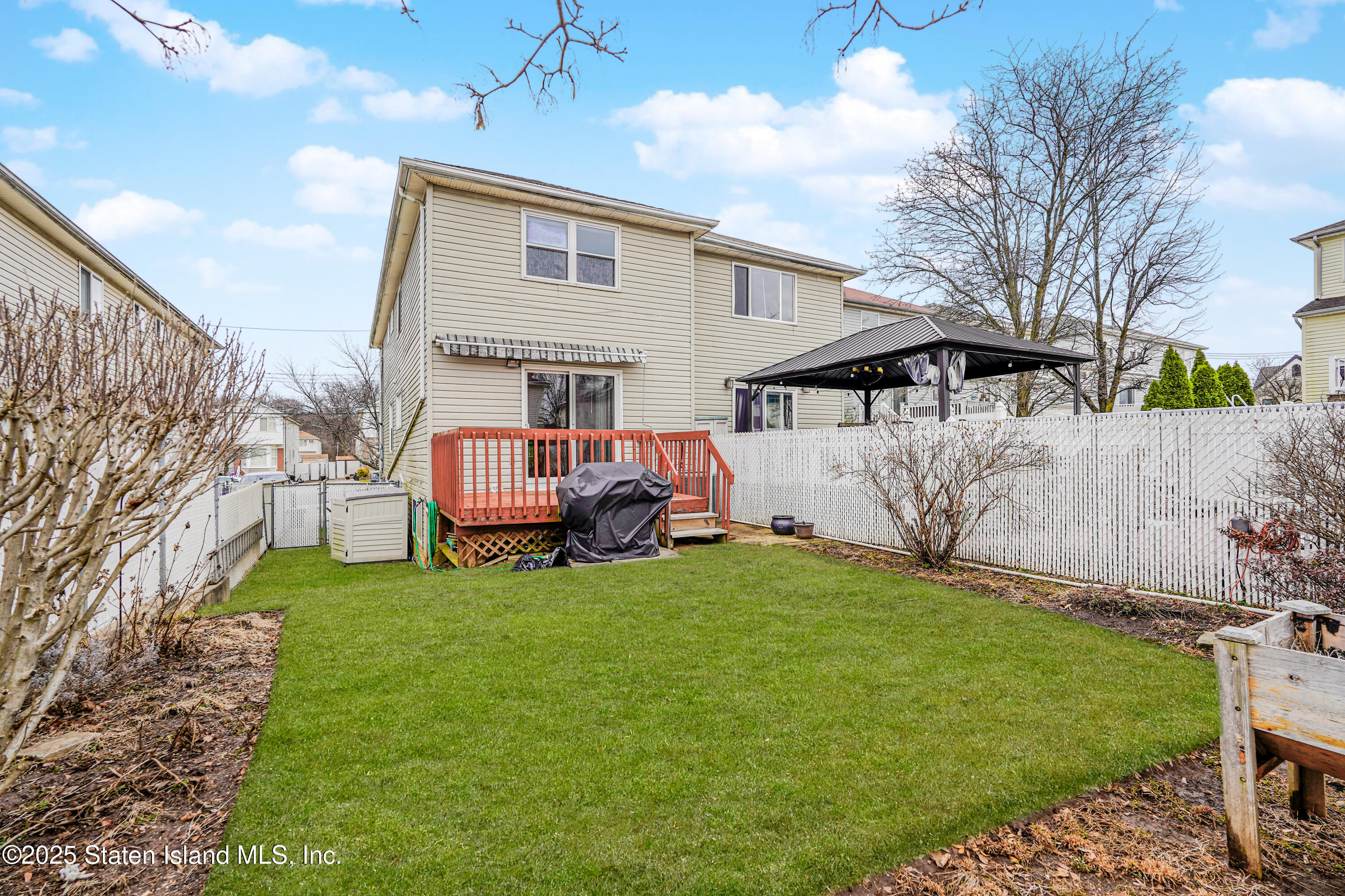 102 Mallow Street Staten Island, NY 10309 - Photo 30 of 33 Photo Mar 07 2025, 3 47 16 AM