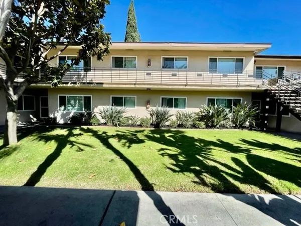 $2,095 | 12437 Harris Avenue, Unit 1, Lynwood, CA 90262