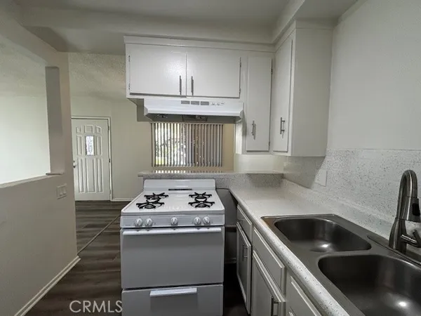 $2,095 | 12437 Harris Avenue, Unit 1, Lynwood, CA 90262