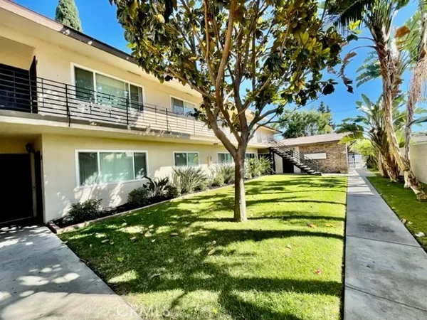 $2,095 | 12437 Harris Avenue, Unit 1, Lynwood, CA 90262