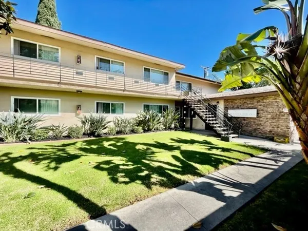 $2,095 | 12437 Harris Avenue, Unit 1, Lynwood, CA 90262
