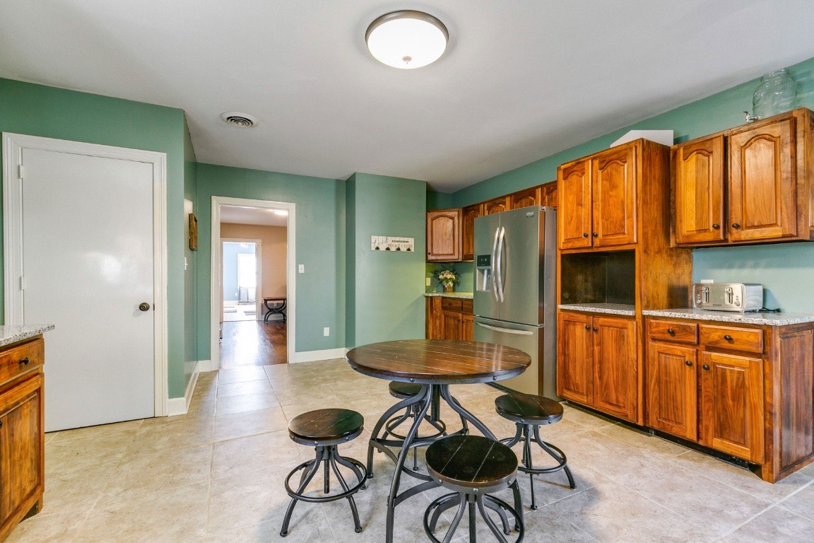 1057 South Dividing Ridge Road Goodlettsville, TN 37072 - Photo 8 of 43 Gallery Image 8