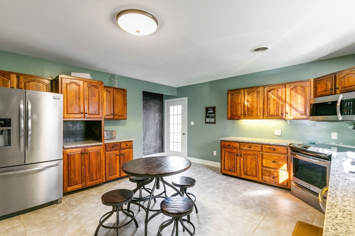 1057 South Dividing Ridge Road Goodlettsville, TN 37072 - Photo 9 of 43 Gallery Image 9