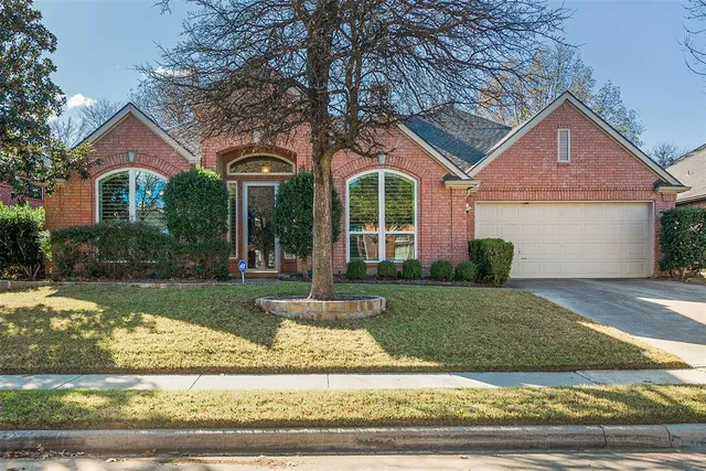 $575,000 | 4211 Blue Grass Court, Flower Mound, TX 75028