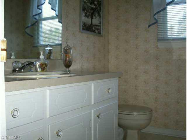 424 Heitman Road Thomasville, NC 27360 - Photo 3 of 9 Other.