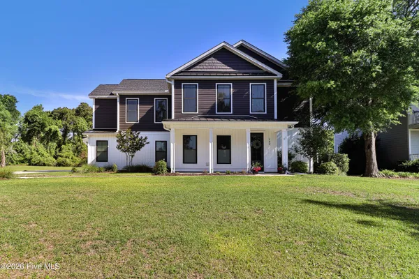 $725,000 | 542 Deer Creek Drive, Cape Carteret, NC 28584
