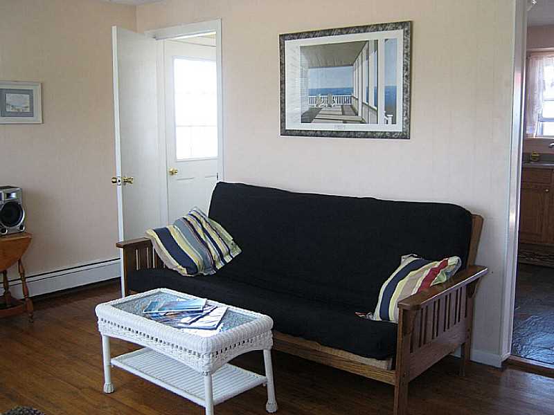 35 Major Arnold Road Narragansett, RI 02882 - Photo 6 of 14 Living Room.