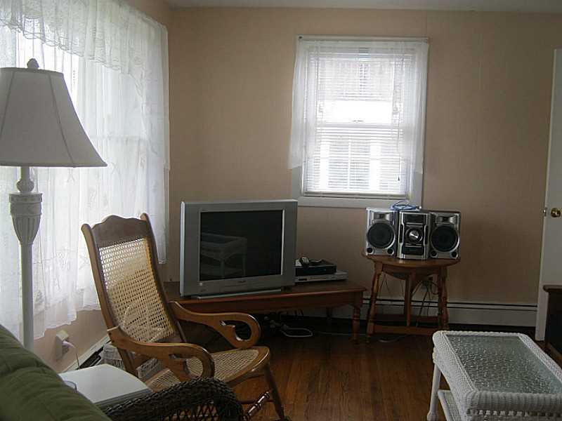 35 Major Arnold Road Narragansett, RI 02882 - Photo 7 of 14 Living Room.