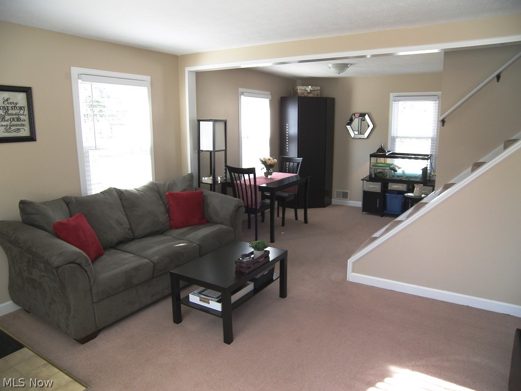 1739 Lyndhurst Road Lyndhurst, OH 44124 - Photo 6 of 21