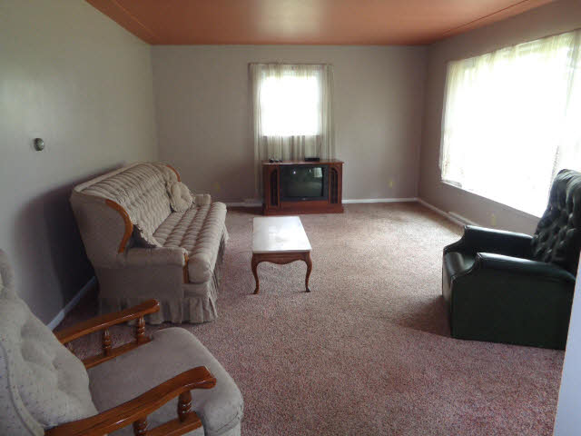 4769 North 8 Mile Road Pinconning, MI 48650 - Photo 6 of 15