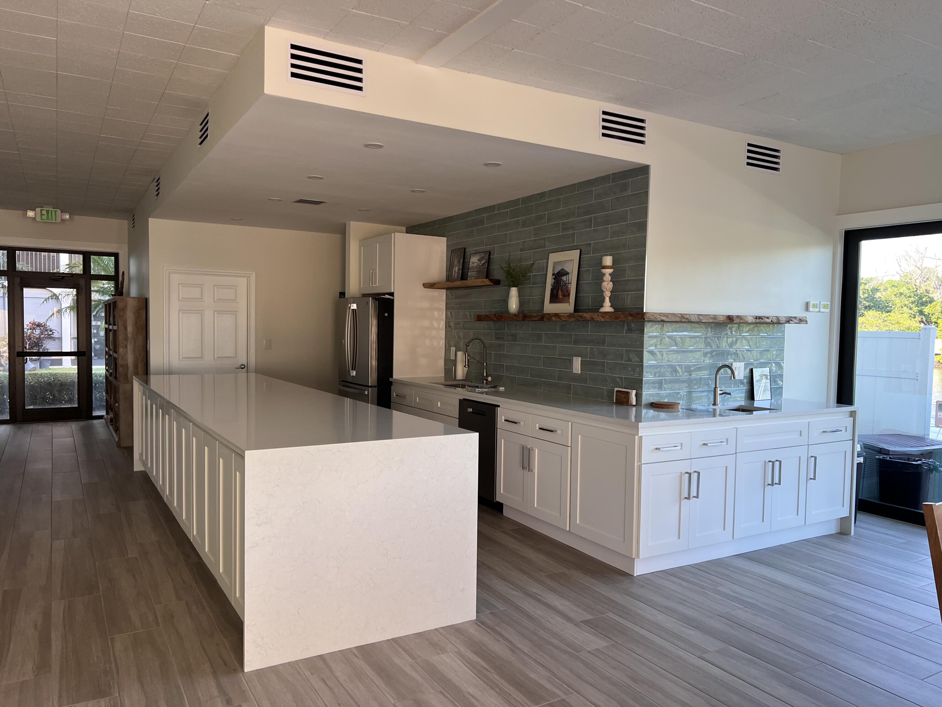 1627 Riverview Road, Unit 811 Deerfield Beach, FL 33441 - Photo 10 of 20 Landings Clubhouse