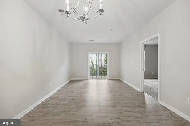 $1,950 | 21216 McFadden Square, Unit 206, Sterling, VA 20165