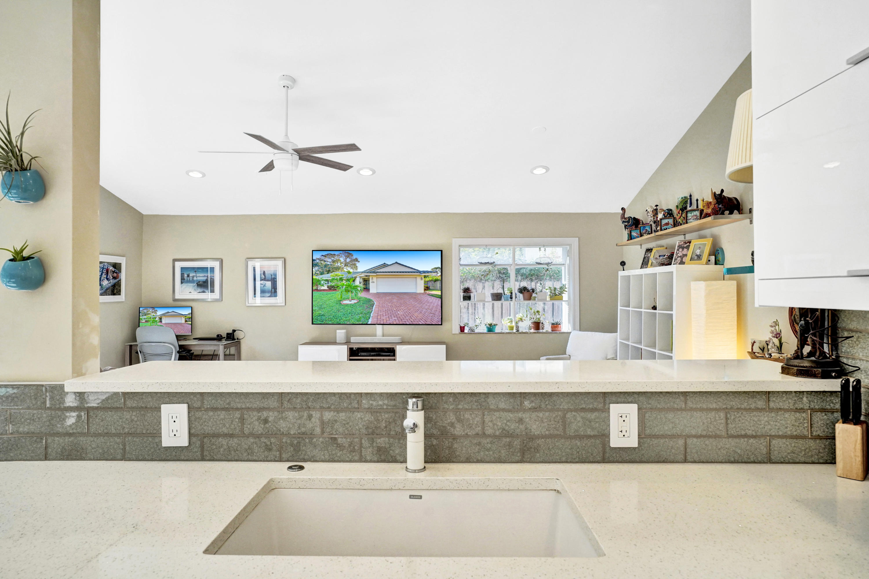 2422 Northwest 29th Road Boca Raton, FL 33431 - Photo 11 of 41 DSC01486
