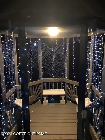 $550,000 | 275 Canterbury Road, Bushkill, PA 18324