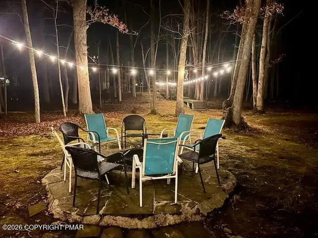 $550,000 | 275 Canterbury Road, Bushkill, PA 18324