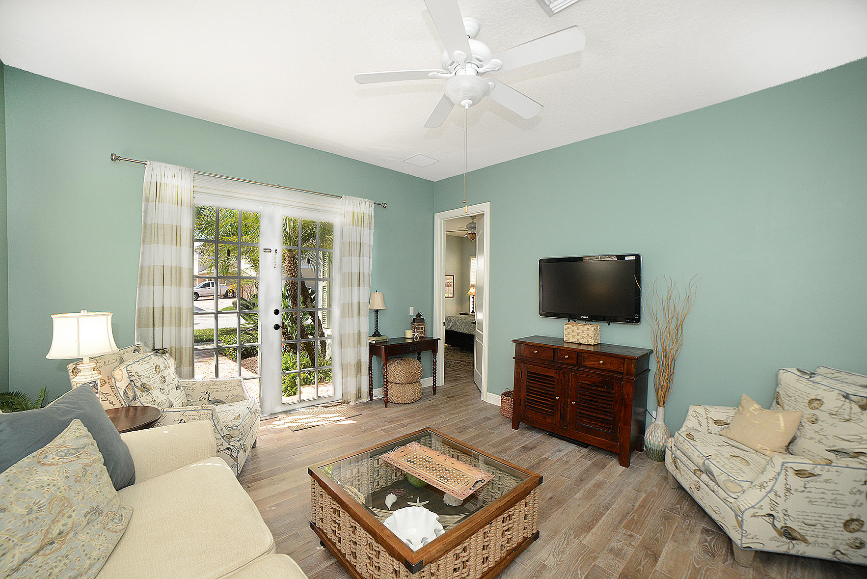 109 Inkberry Drive Jupiter, FL 33458 - Photo 6 of 27 GR back