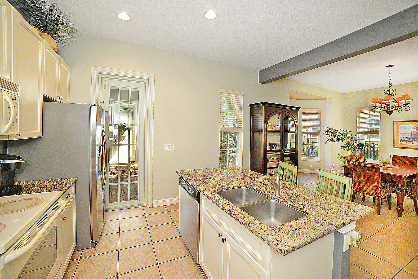 109 Inkberry Drive Jupiter, FL 33458 - Photo 9 of 27 KIT
