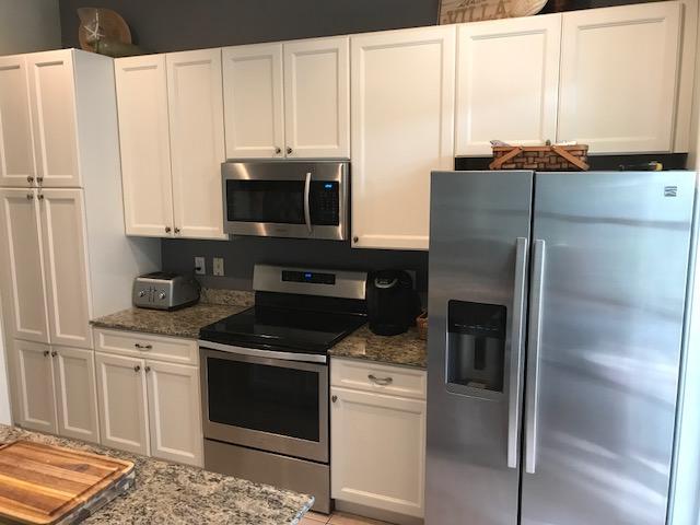 109 Inkberry Drive Jupiter, FL 33458 - Photo 10 of 27 Updated appliances