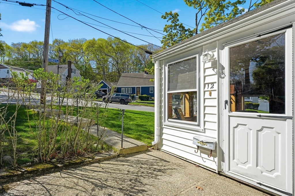 12 Cannon Rock Road Lynn, MA 01904 - Photo 29 of 42