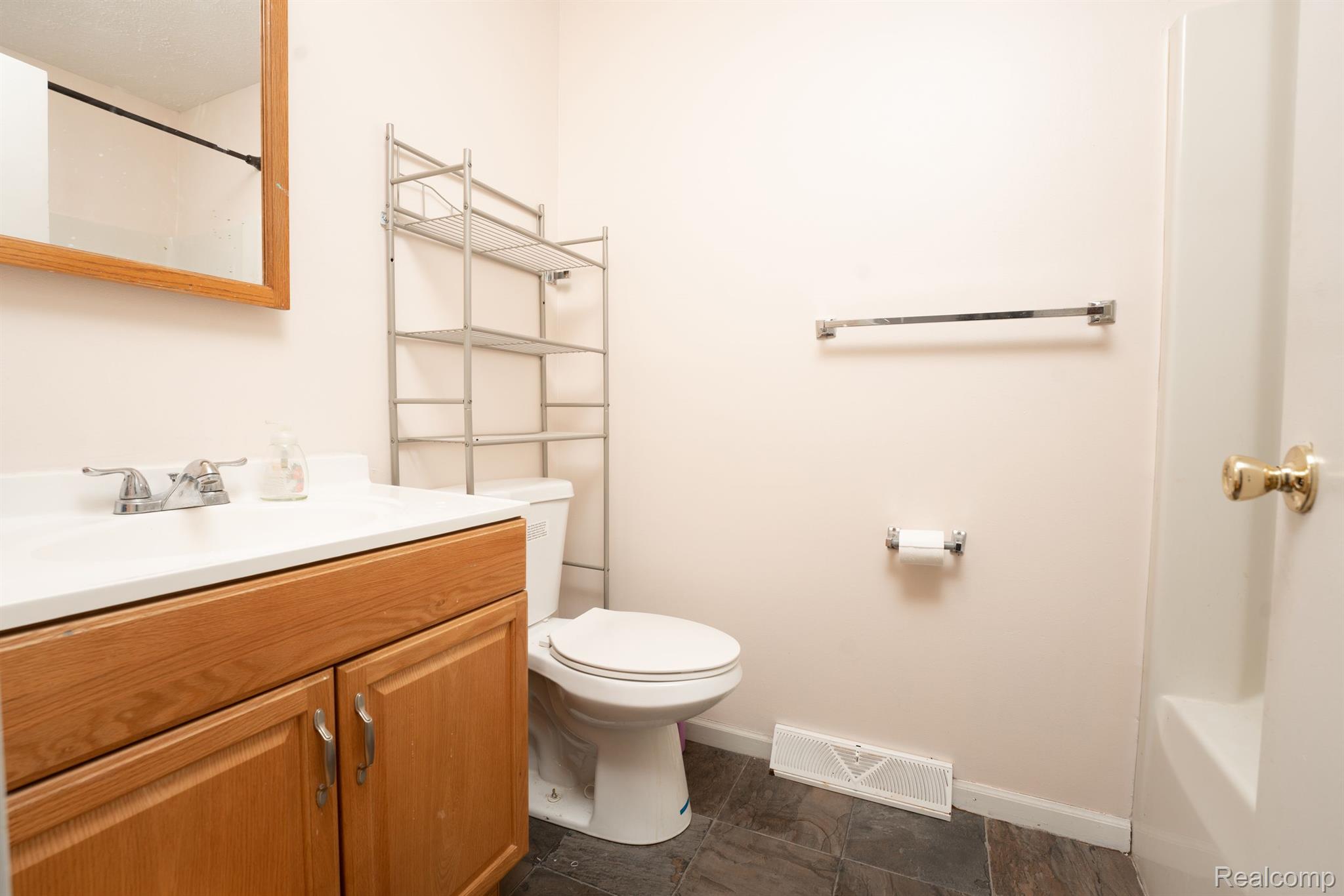 4745 Stow Road Fowlerville, MI 48836 - Photo 16 of 27 Gallery Image 16