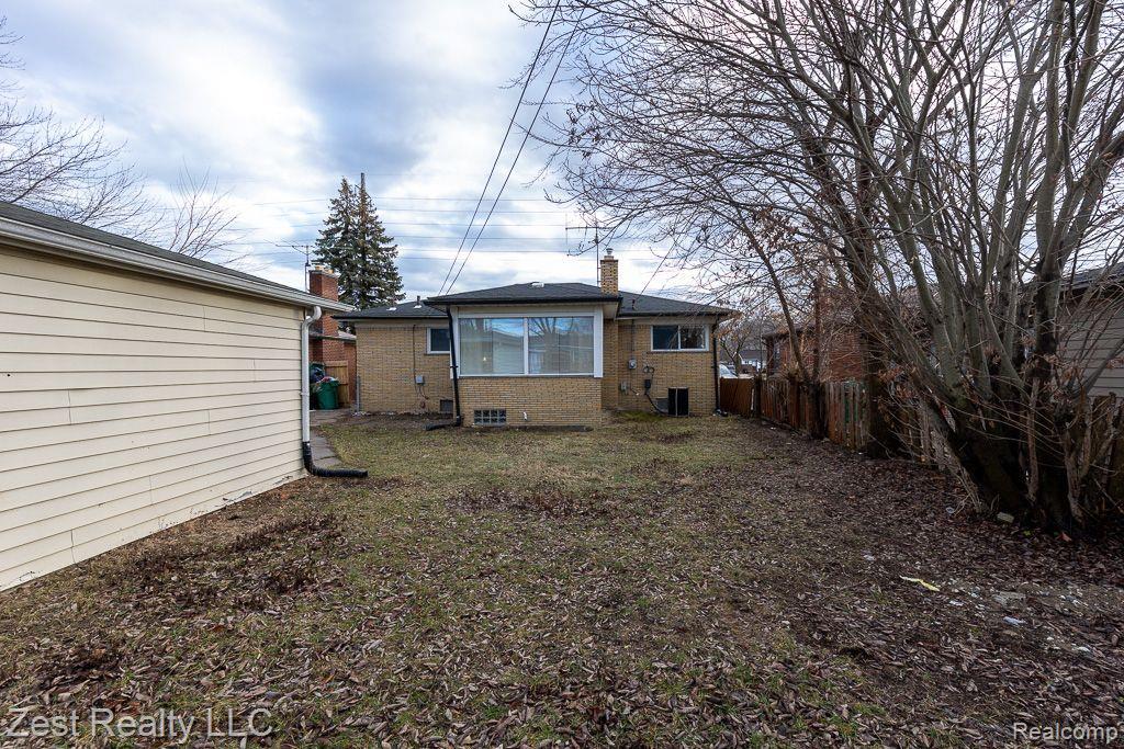 16525 East Eight Mile Road Eastpointe, MI 48021 - Photo 27 of 27 Gallery Image 27