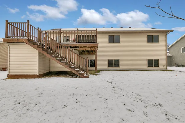 $389,900 | 405 22nd Avenue North, Sartell, MN 56377