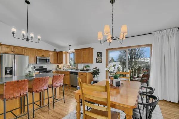 $389,900 | 405 22nd Avenue North, Sartell, MN 56377