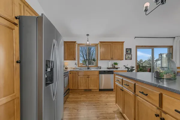 $389,900 | 405 22nd Avenue North, Sartell, MN 56377
