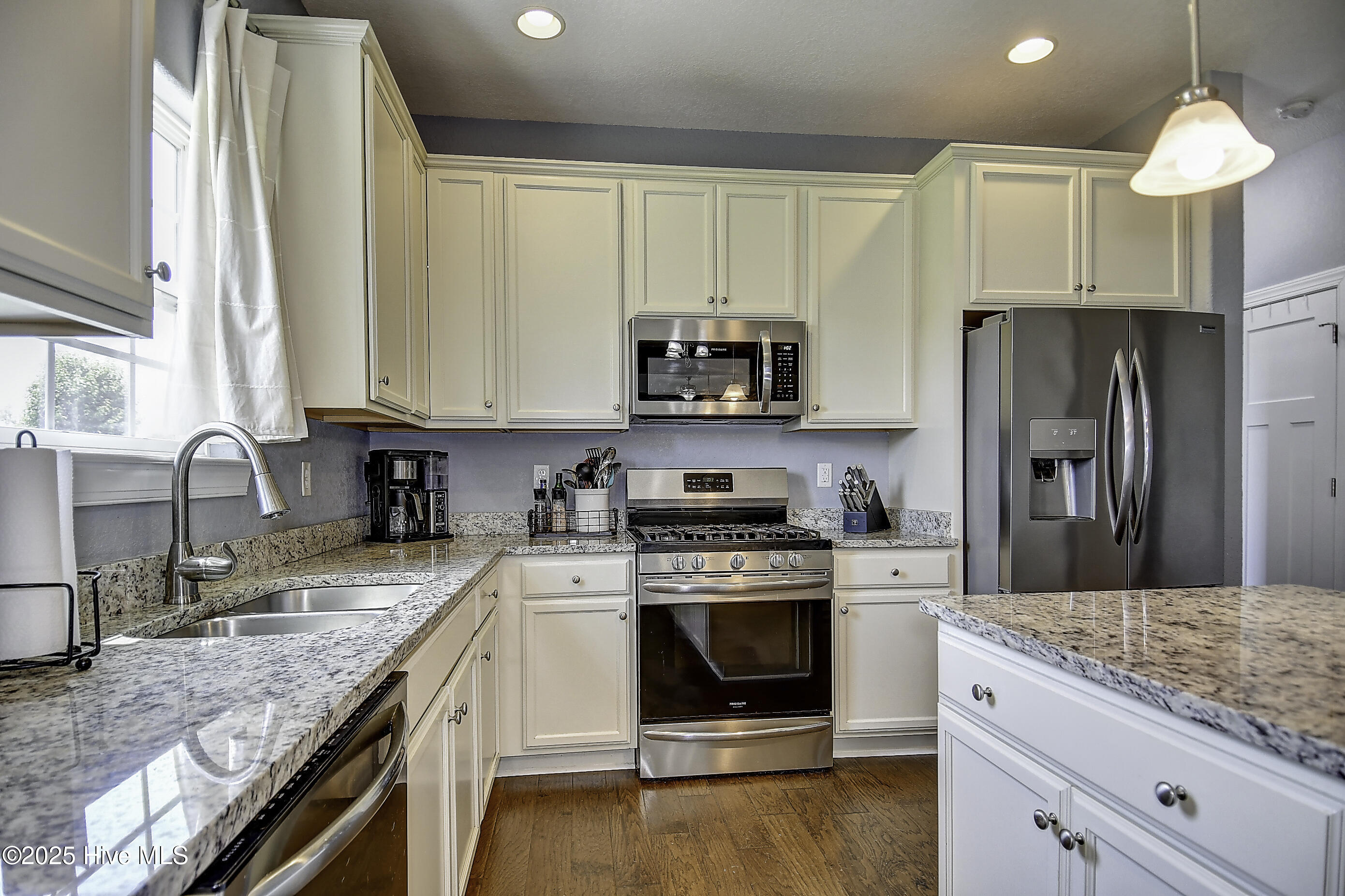 115 Elrod Road Moyock, NC 27958 - Photo 25 of 51 25-Kitchen