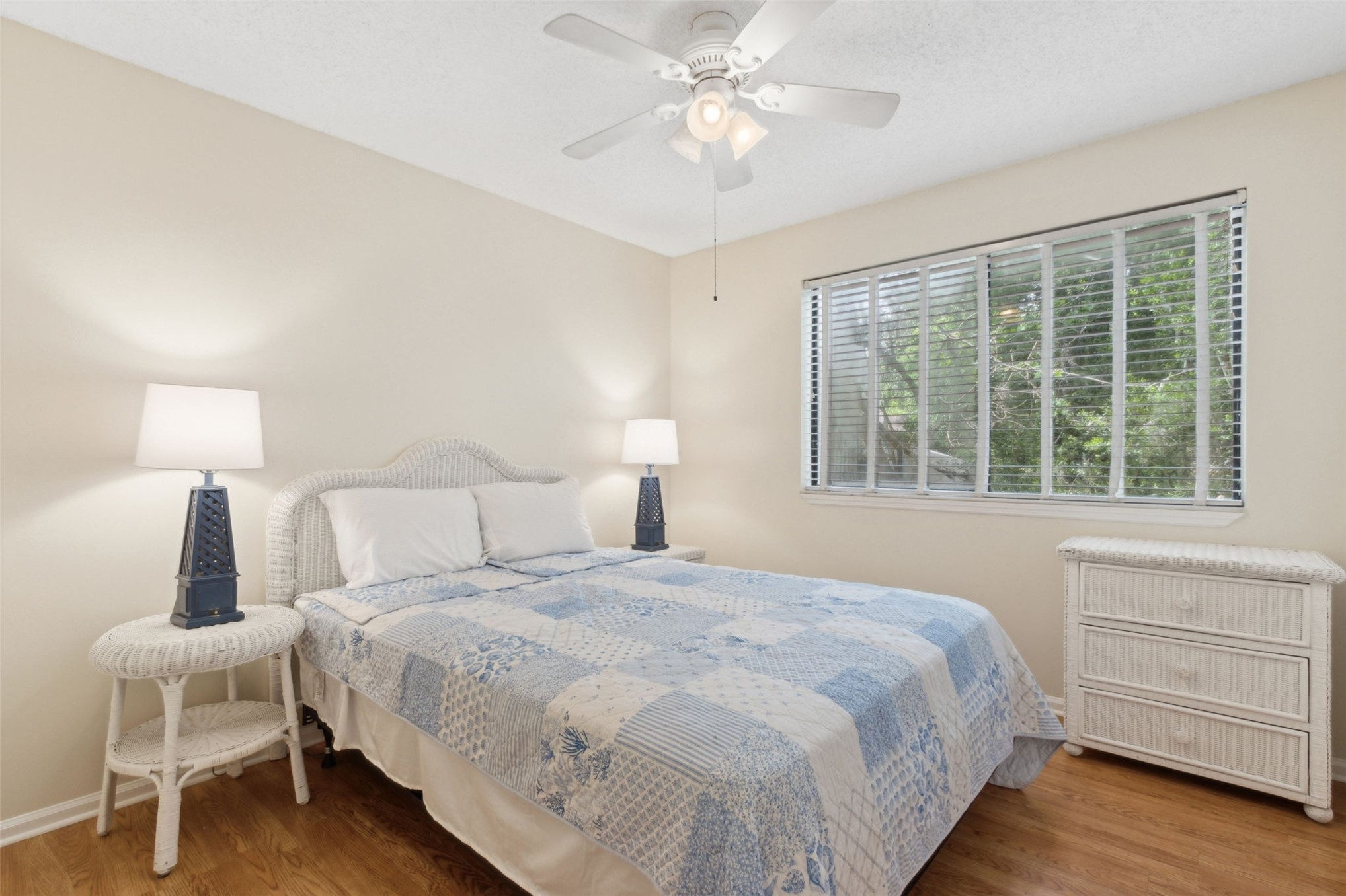 2583 Forest Ridge Drive, Unit N3 Fernandina Beach, FL 32034 - Photo 22 of 34 a bedroom with a bed and a window