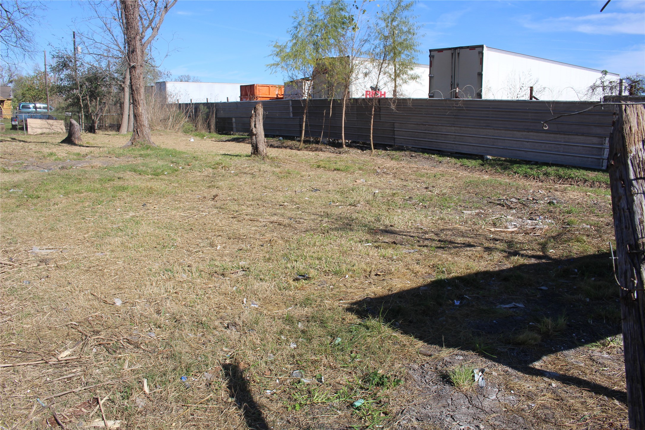 8231 Mendez Street Houston, TX 77029 - Photo 2 of 6 a view of a backyard of the house