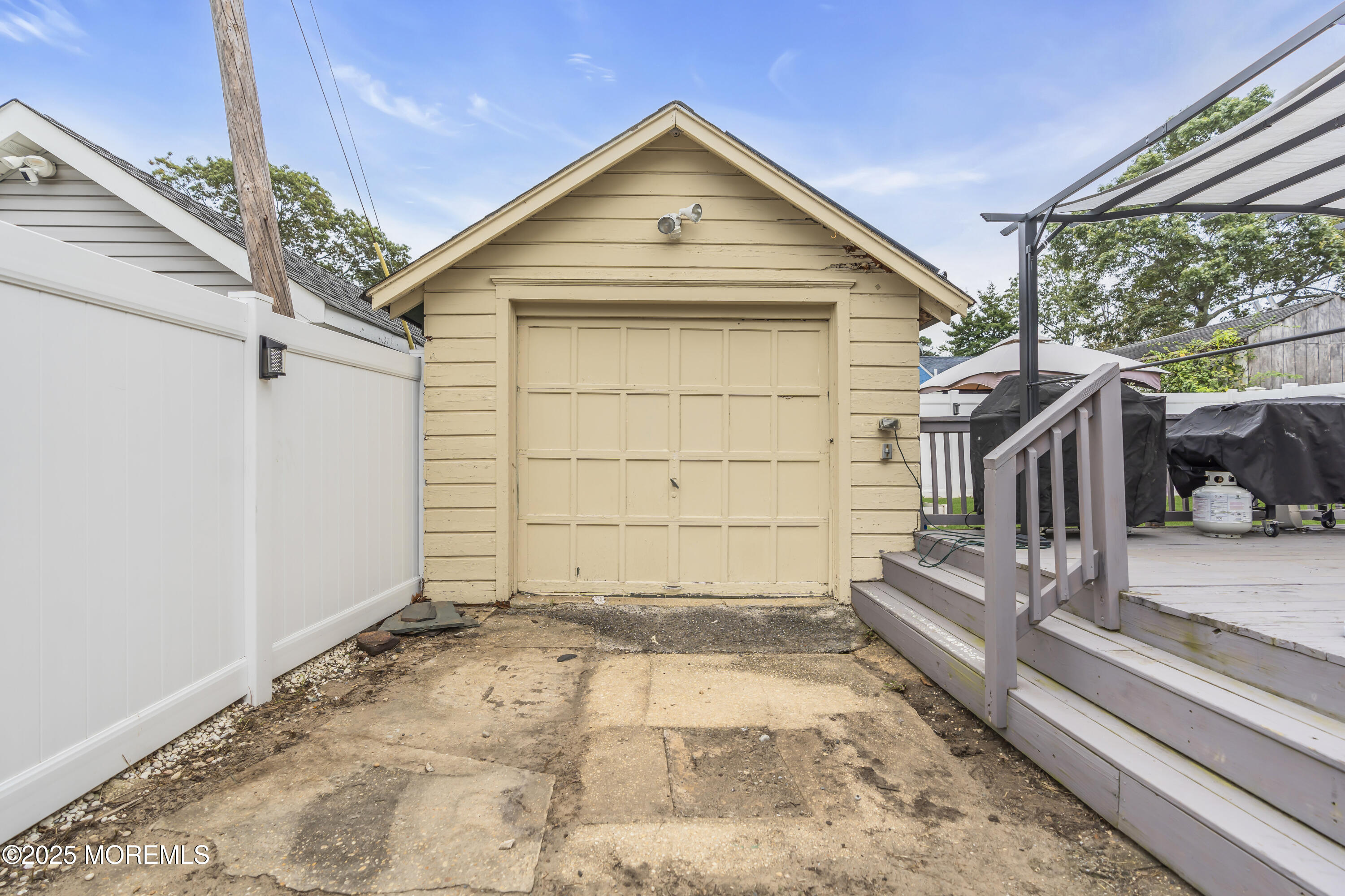 111 Breton Road Brick, NJ 08723 - Photo 38 of 59 a view of a garage