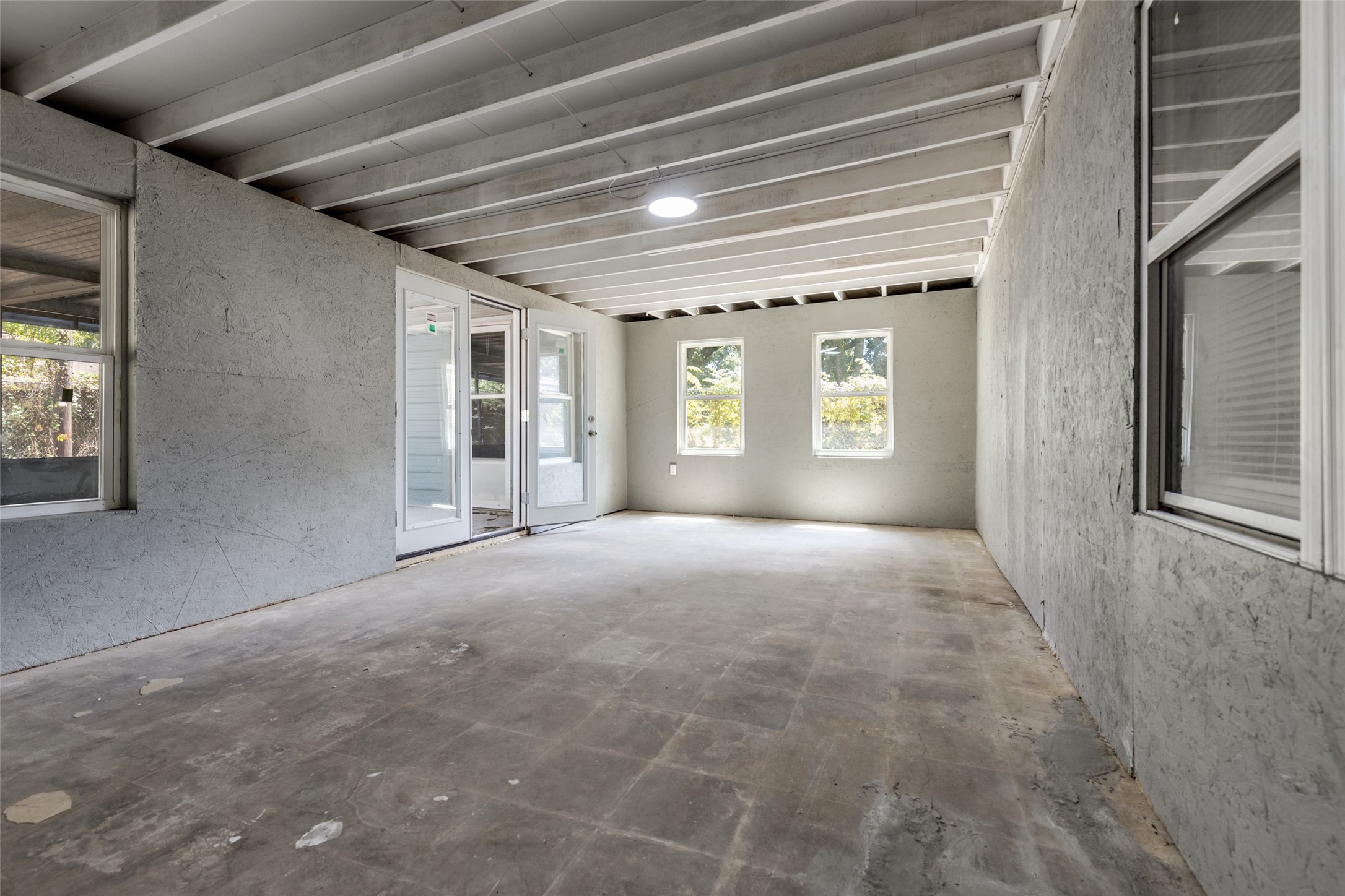 200 Pine Street Prairie View, TX 77446 - Photo 21 of 25 a view of livingroom with natural light