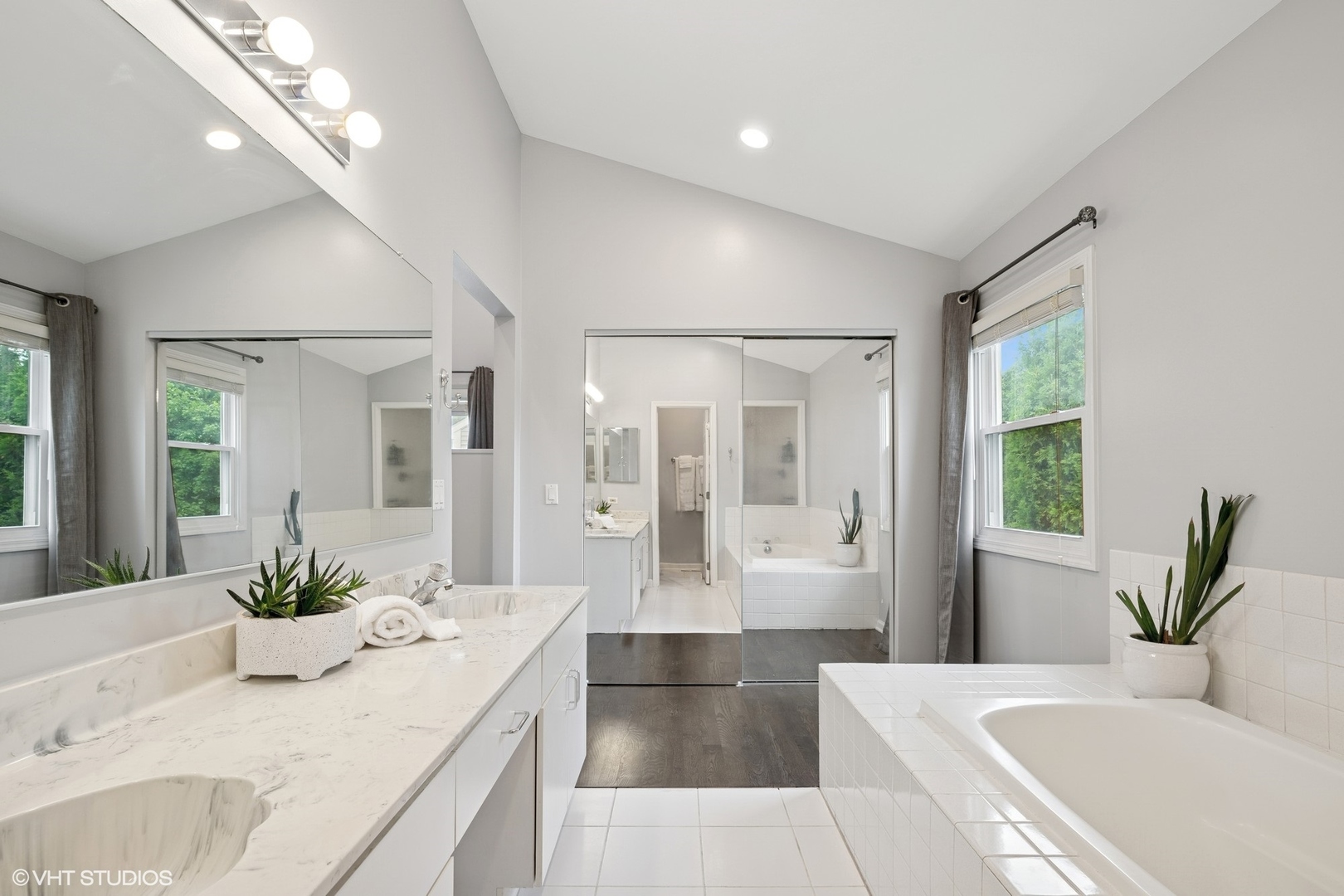 320 Chateau Drive Buffalo Grove, IL 60089 - Photo 20 of 36