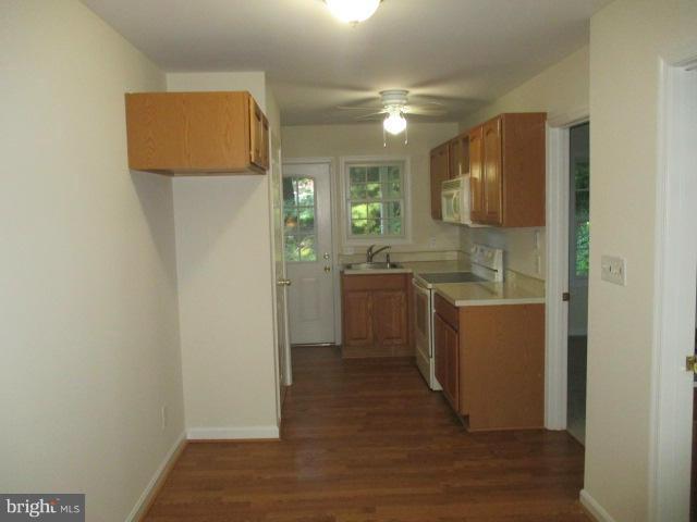 6715 Cherry Hill Road Baldwin, MD 21013 - Photo 17 of 22 Kitchen