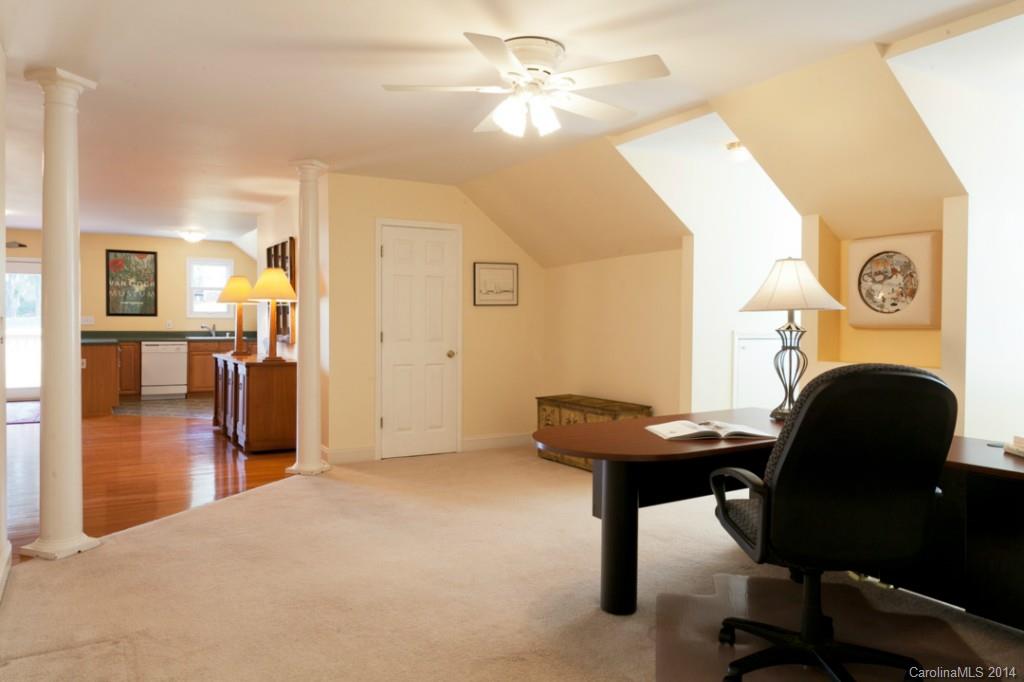 2401 Grey Road Davidson, NC 28036 - Photo 17 of 23 Gallery Image 17