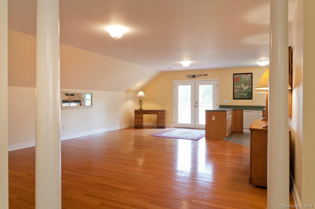 2401 Grey Road Davidson, NC 28036 - Photo 19 of 23 Gallery Image 19