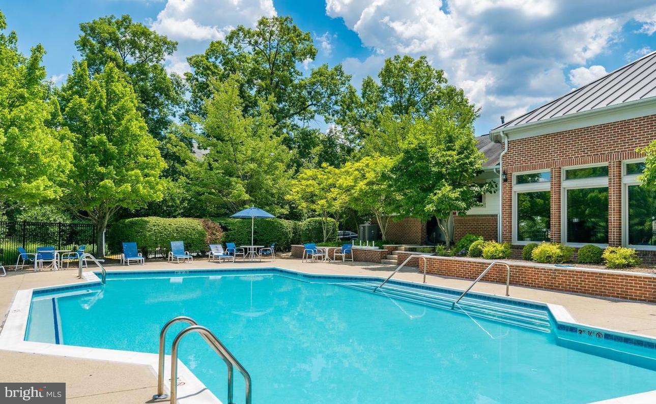 12099 Edgemere Circle Reston, VA 20190 - Photo 24 of 24 Gallery Image 24