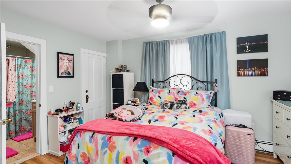 629 Thames Street Newport, RI 02840 - Photo 12 of 32