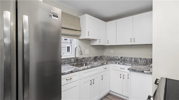 $1,200,000 | 629 Thames Street, Newport, RI 02840