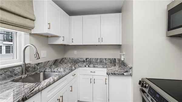 $1,200,000 | 629 Thames Street, Newport, RI 02840