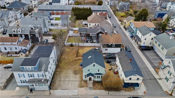 $1,200,000 | 629 Thames Street, Newport, RI 02840