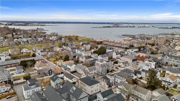 $1,200,000 | 629 Thames Street, Newport, RI 02840