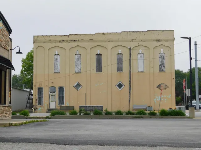 $49,900 | 101 East Main Street, Silver Lake, IN 46982